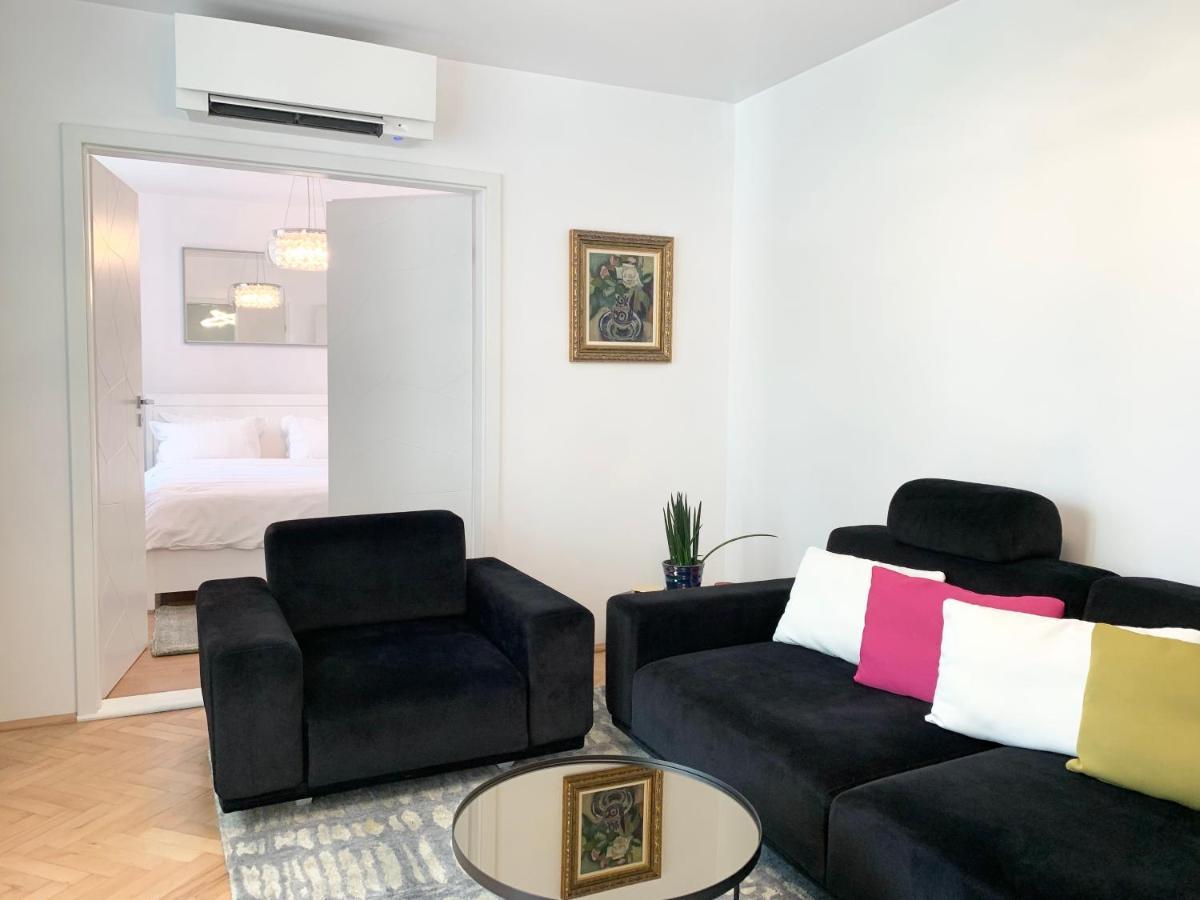 Elite Apartment Târgu-Mureş Exteriör bild